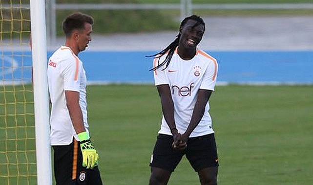 Muslera ve Gomis'ten Örnek Kaptanlık: “Primler Herkes İçin Eşit Olmalı…''