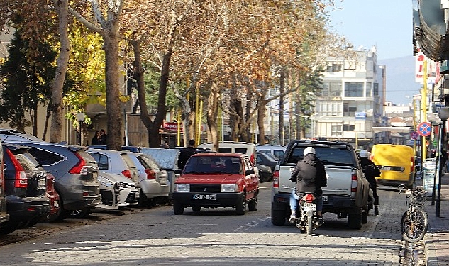 Ödemiş'te Hürriyet Caddesi artık tek yön