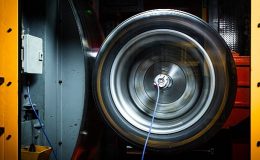 Pirelli Yüksek Hız Test Makinesi ile 500 Km/saate ulaşan hız testleri yürütmeye başladı