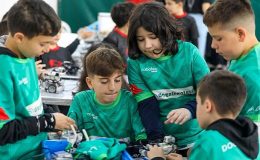 Buca'nın bilim üssü Roboteks'te madalyaları topladı