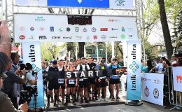 İznik koşu festivali başlama işareti ile 11. kez İznik'te start aldı.