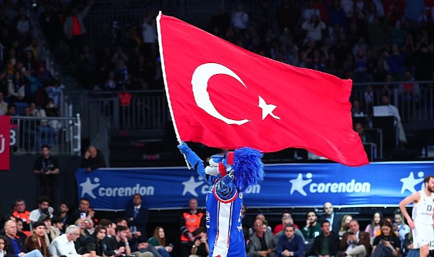 Mobilet'te Anadolu Efes Maçlarında Yerin Hazır