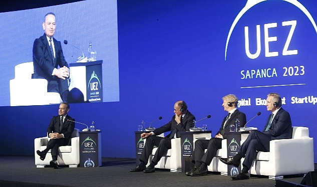 UEZ 2023'te yeni global politik düzenin dinamikleri konuşuldu