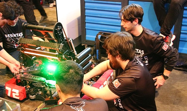 Uluslararası Robotik Yarışmasının Türkiye Turnuvaları Sona Erdi