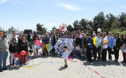 Uçurtmalar Primer İmmün Yetmezliği olan çocuklar için havalandı Deprem Bölgesinde  “Umut Şenliği"