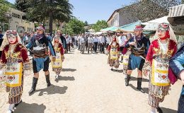 Efeler Yolu'yla İzmir'in kültürel değerleri birbirine bağlanıyor