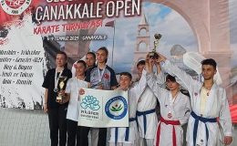 Nilüferli sporcular Karate Turnuvası'ndan ödülle döndü