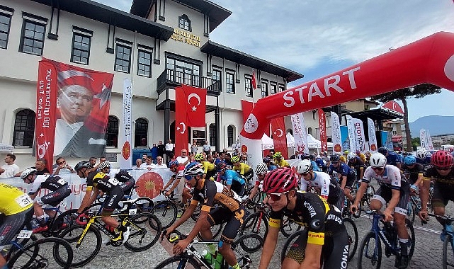 100. Yıl Cumhuriyet Bisiklet Turu 2. Etabı Amasya-Havza Sona Erdi