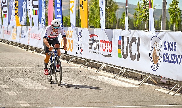 Tour Of Yiğido'nun İlk Etapta Kazananı Beykoz Belediyesi Spor Kulübü'nden Maximilian Stedman Oldu