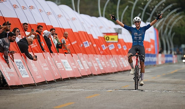 Daniel Stampe Şile'de zafere pedalladı