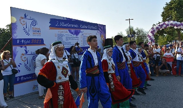 Dünya Didim'i Seviyor Festivali rengarenk görüntülere sahne oldu