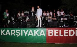 Karşıyakalılar açık havada müzik şöleni yaşadı