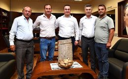 Mustafakemalpaşa tarımda yeni bir kapı araladı: Kütük Mantarı Yetiştiriciliği
