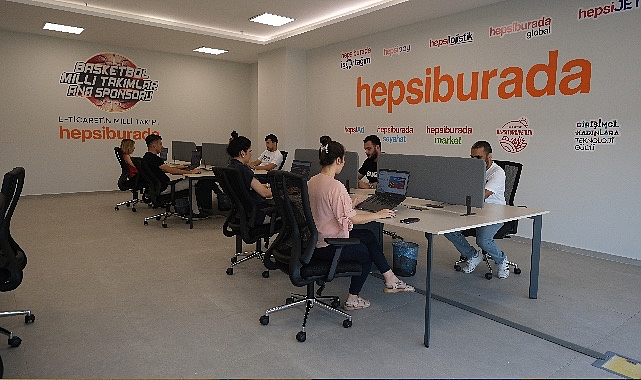 Hepsiburada, Deprem Bölgesinde 6 Ayda 1700 Yeni Girişimci ve 1,9 Milyar TL'lik Ticaret Hacmi Oluşturdu