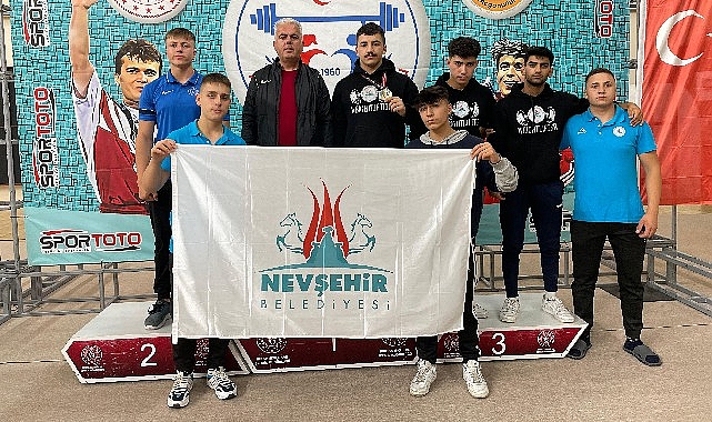 Nevşehir Belediyesi Gençlik ve Spor Kulübü'nün milli sporcusu Yaşar Karaca Türkiye Şampiyonu