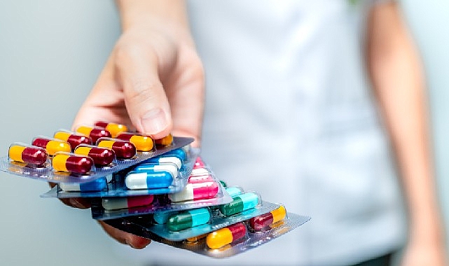 Türkiye'de Her 3 Reçeteden 1'i Antibiyotik!