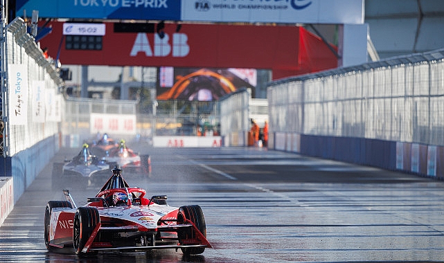 Nissan Formula E Takımı ilk Tokyo E-Prix'sinde tarihi Pole Pozisyonu ve podyum derecesi elde etti